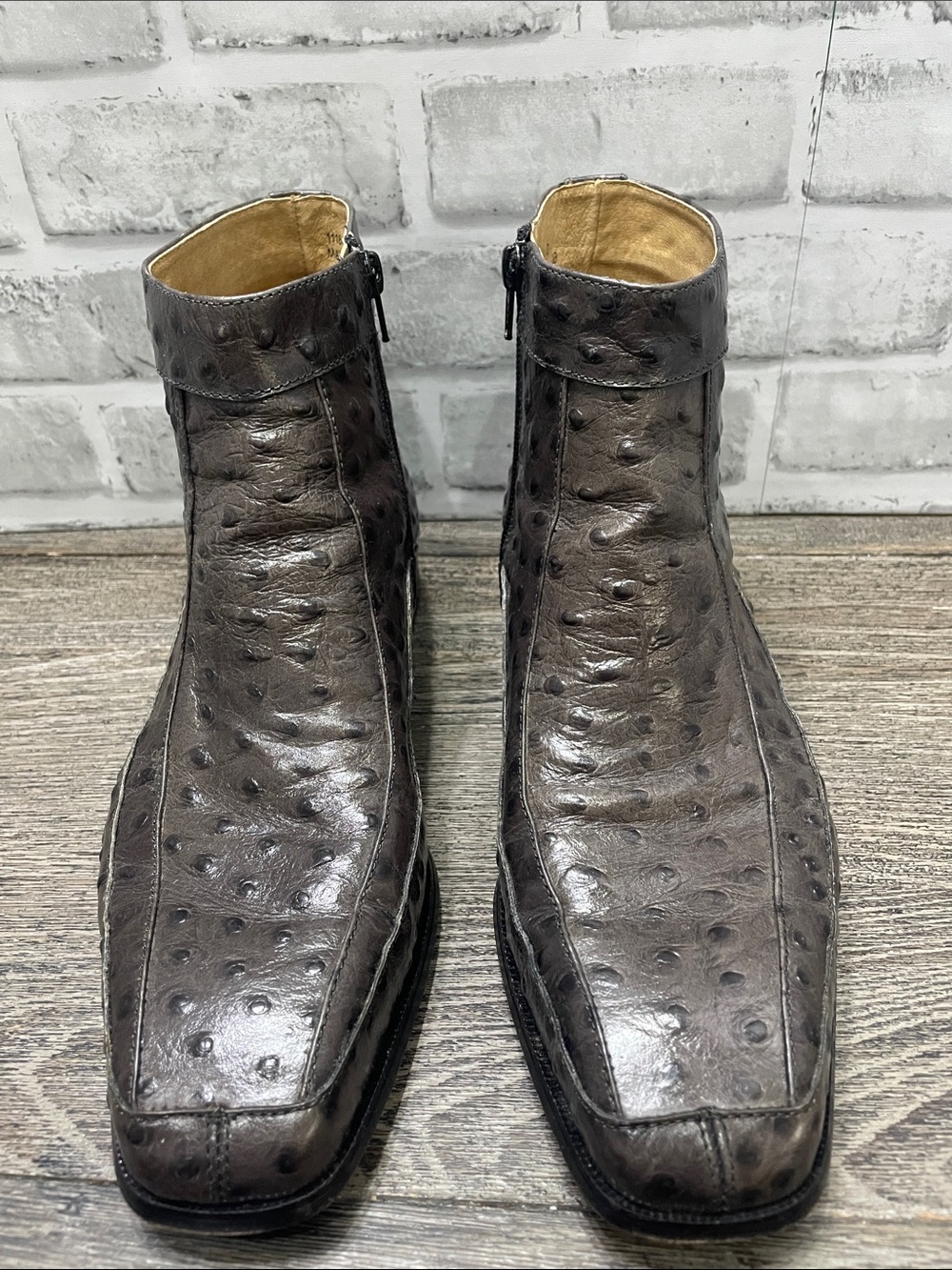 Florsheim Lisbon Zip Boots  Grayish brown Ostrich Men’s Size 9.5 D. Preowned.